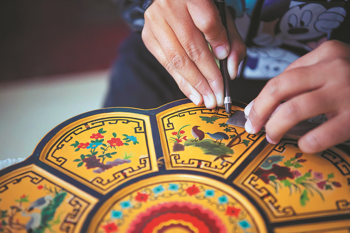 LPG shortage in country; 1 crore people to be unemployed: Kejriwal